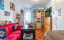 due-locali-luminoso-con-cantina-e-posto-auto-condo