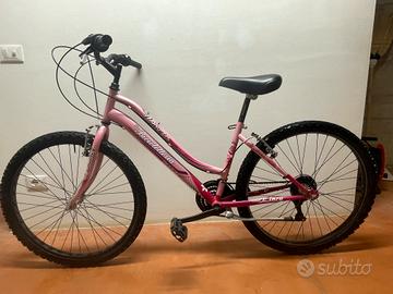 Bici Trekking Donna Lincy 26"