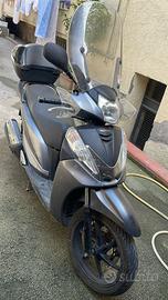 Sh 300 2007 come nuovo