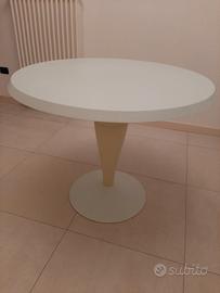 Tavolo Kartell Miss Balù rotondo
