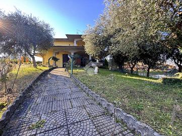 VILLA SINGOLA A PASSIRANO