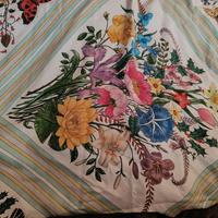 GUCCI FOULARD IN SETA