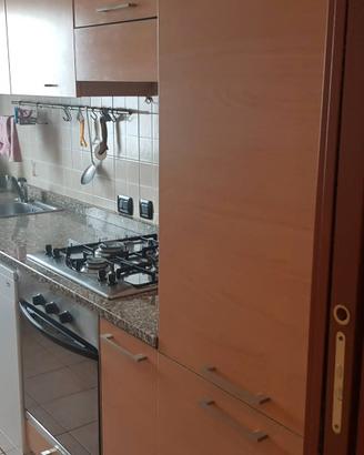 cucina Lube con elettrodomestici  e piano in marmo