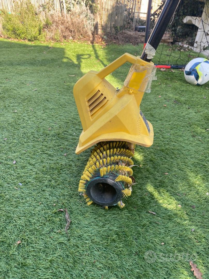 Spazzatrice da Prato - Giardino e Fai da te In vendita a Pavia