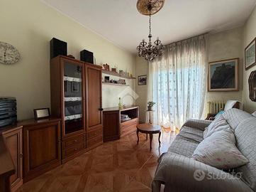 2 LOCALI A GARBAGNATE MILANESE