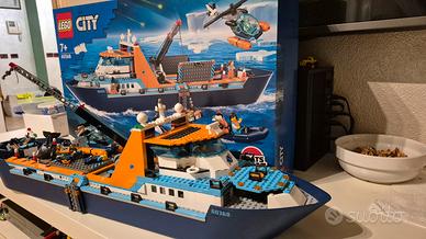 LEGO City 60368 "Nave Esploratore Artico" 