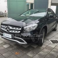 MERCEDES GLA 180 d Executive