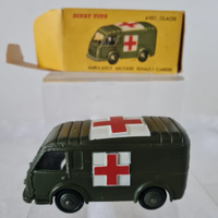 Dinky Toys – Ambulanza Militare Renault Carrier