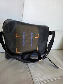 Borsa tracolla  in  pelle  Roberta Di  Camerino