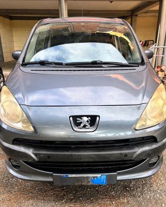 Peugeot 1007