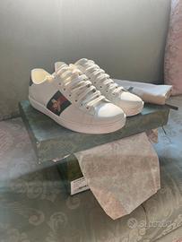 Sneaker Gucci Ace donna con ricamo ape