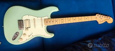 Fender american stratocaster performer hss satin s