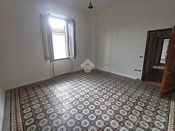 4 LOCALI A MONTECATINI-TERME