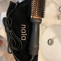 Spazzola lisciante e volumizzante