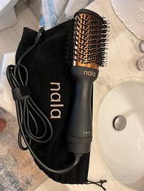 Spazzola lisciante e volumizzante