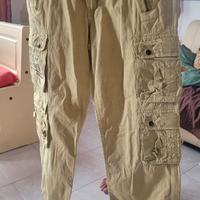 PANTALONI CON TASCHE DA UOMO