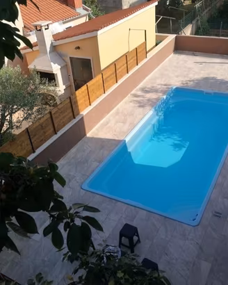 Piscina in vetroresina 5,0x3,2m con consegna