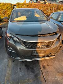 Peugeot 3008 del 2017 per ricambi