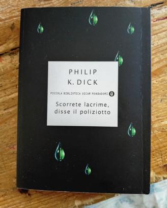 Scorrete lacrime disse il poliziotto