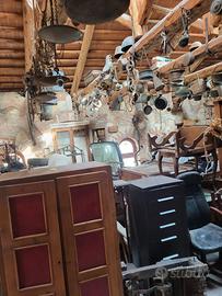 mobili antiquariato 