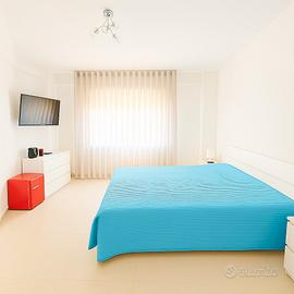 Camere in appartamento zona caposoprano