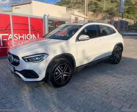 MERCEDES-BENZ GLA 200 d Automatic Sport