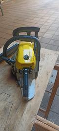 motosega , motore 2 tempi.
