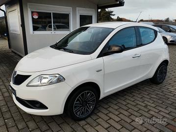 Lancia Ypsilon 1.2 69 CV 5 porte Gold