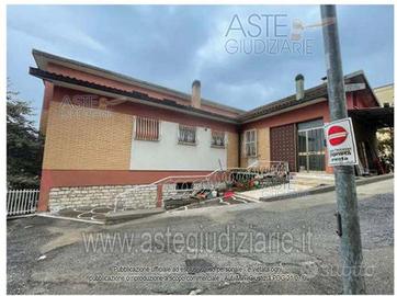 Villa o villino Orte [A4358931]