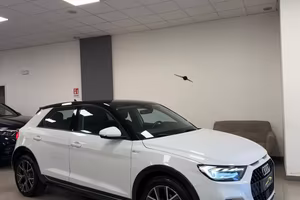 Audi A1 allstreet 35 TFSI Identity Contrast