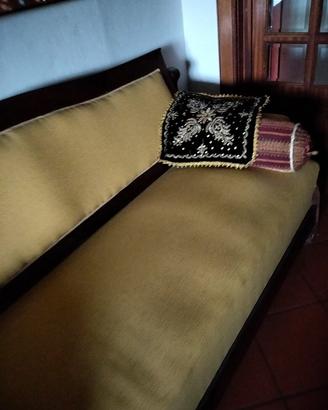 divano letto antico