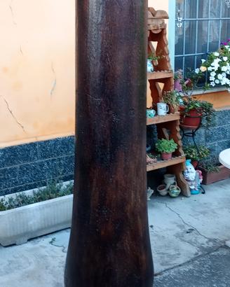 vaso in legno di palma