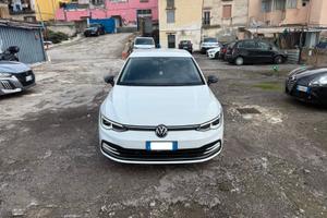 Volkswagen golf 8 2.0 tdi 150 cv dsg Anno 2020