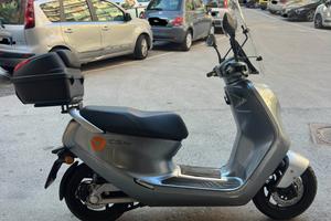 Scooter elettrico Yadea C1S Pro sett 2023 7.369 km