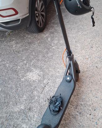 Monopattino ninebot F2 PLUS