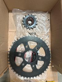 Pignone e corona Z15 Z45 usati