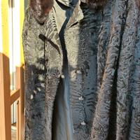 Pellicciain astrakan nero