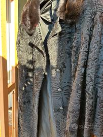 Pellicciain astrakan nero