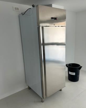 Attrezzatura cucina professionale