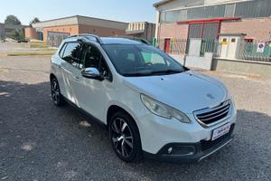Peugeot 2008 cambio manuale