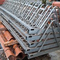 N. 5 rastrelliere per biciclette