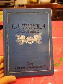 Libro sul galateo della tavola 