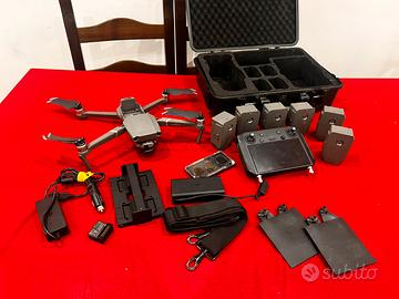 Drone DJI Mavic 2 Pro 6 batterie e RC Pro