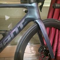 giant propel advance