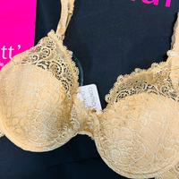 Reggiseni nuovi da magazzino