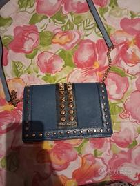 Borsa Michael Kors Crossbody blu con borchie studs