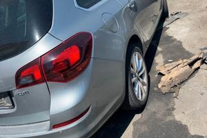 ricambi opel astra j sw