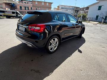 Mercedes Gla