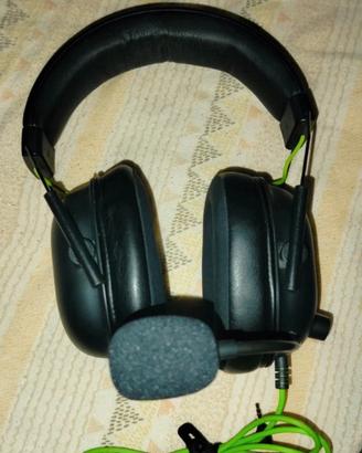  Razer BlackShark V2 X con controller