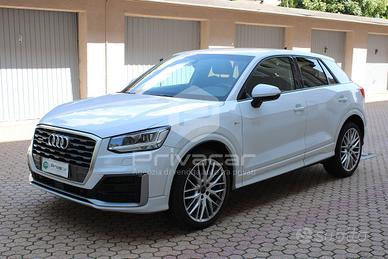 AUDI Q2 40 TFSI quattro S tronic S line Edition